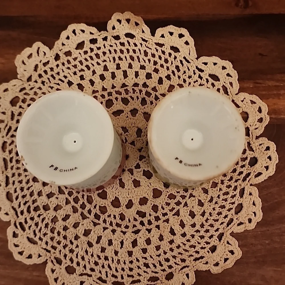 Pottery Barn Set of Four China Egg Cups Pastel Easter Eggs
